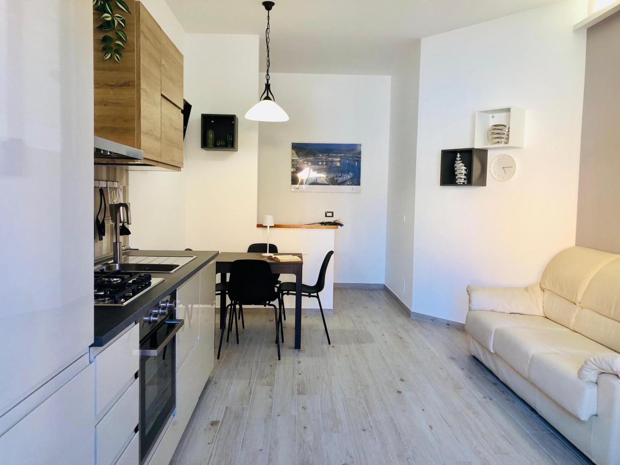 Aria D'abete, Apartment *